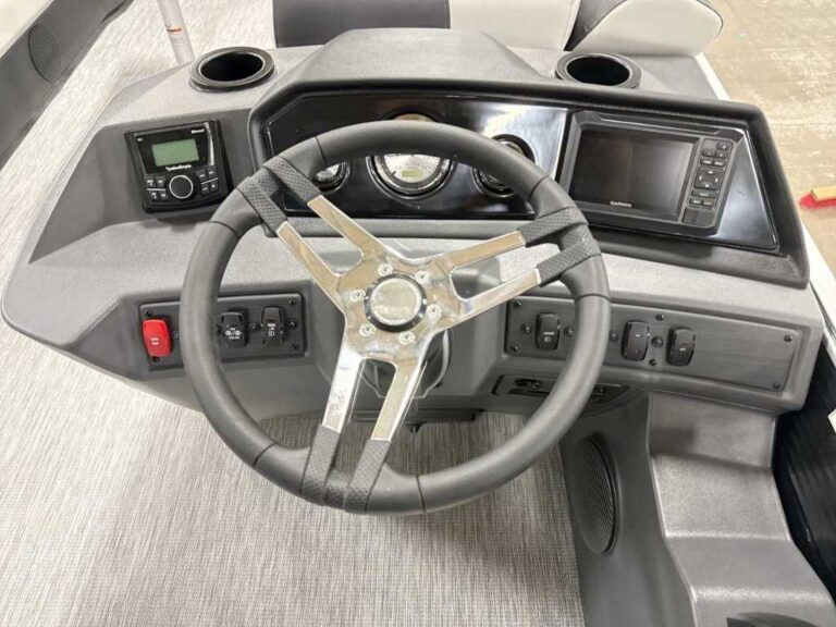 2026 Bennington 20SSR - SPS - SPECIAL PACKAGE US-ETWS0125L526 [photo 11]